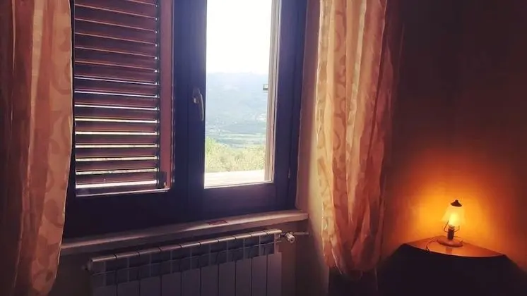 Standard Dört Kişilik Oda, Tepe Manzaralı