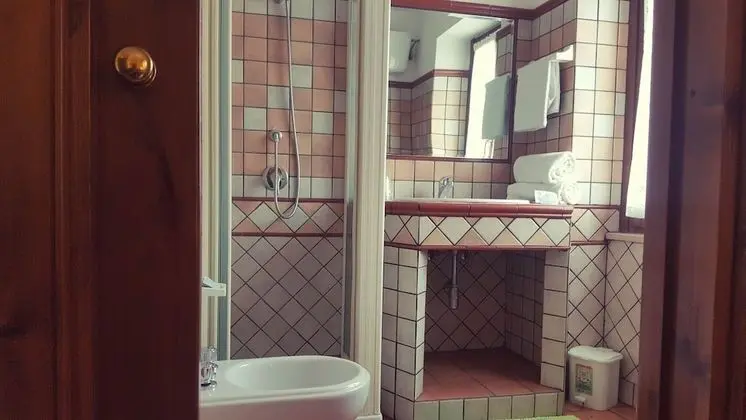 Standard Dört Kişilik Oda, Tepe Manzaralı