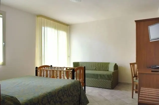 Apart Daire, 3 Yatak Odası, Bağlantılı Odalar, Bahçe Manzaralı