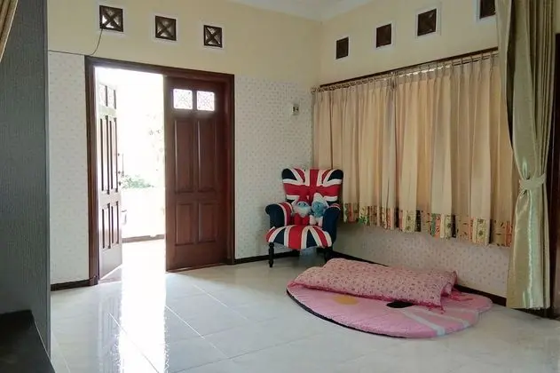 Family Villa, 5 Yatak Odası, Bahçe Manzaralı