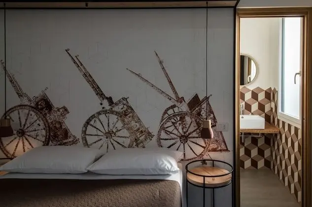 Tek Büyük veya İki Ayrı Yataklı Oda