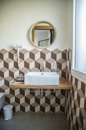 Tek Büyük veya İki Ayrı Yataklı Oda