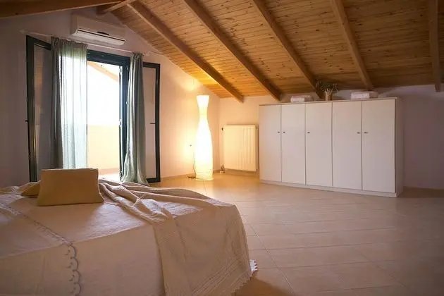 Ev, 4 Yatak Odası (Pomegranate)