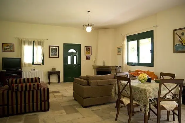 Ev, 4 Yatak Odası (Pomegranate)