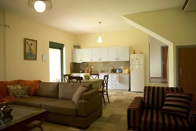 Ev, 4 Yatak Odası (Pomegranate)