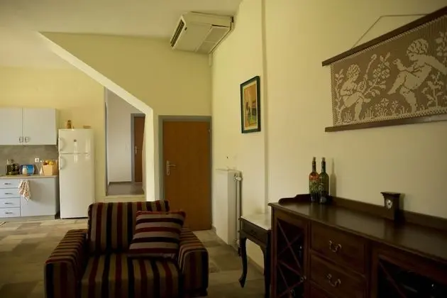 Ev, 4 Yatak Odası (Pomegranate)