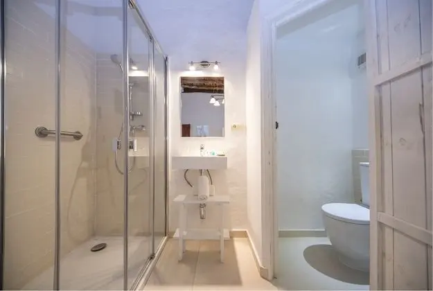 Comfort Tek Büyük Yataklı Oda, Özel Banyo (Macarella)