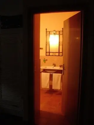 İki Ayrı Yataklı Oda (Basarana)