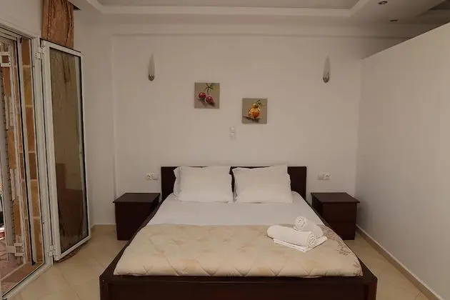 Üç Kişilik Oda