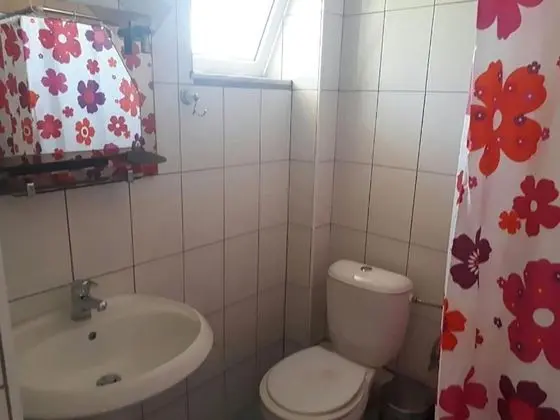 Üç Kişilik Oda