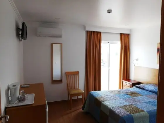 Standard Tek Büyük veya İki Ayrı Yataklı Oda