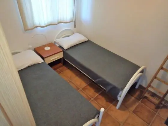 Apart Daire, Bahçe Manzaralı, Zemin Kat