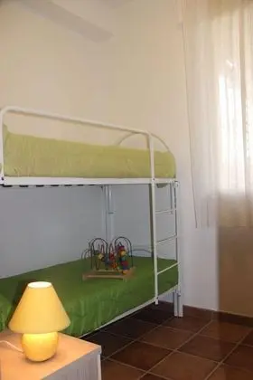 Apart Daire, Bahçe Manzaralı, Zemin Kat