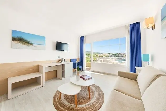Superior Süit, Balkon, Deniz Manzaralı (3 adults)