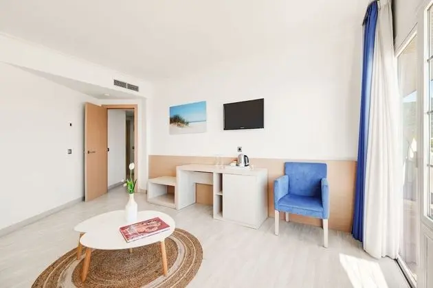 Superior Süit, Balkon, Deniz Manzaralı (3 adults)