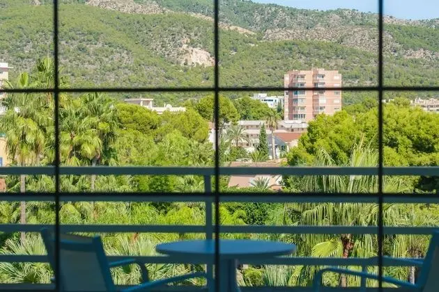 Tek Büyük Yataklı Oda, Balkon