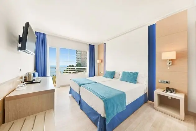Tek Büyük Yataklı Oda, Balkon, Deniz Manzaralı