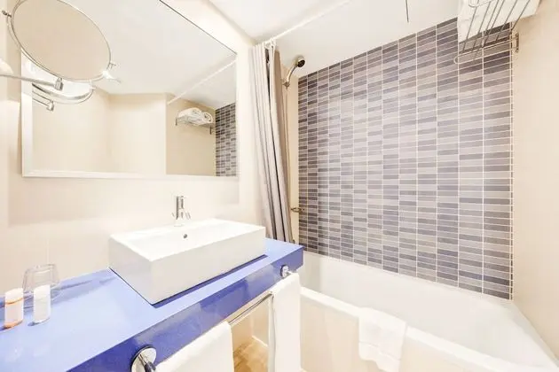 Tek Büyük Yataklı Oda, Balkon, Deniz Manzaralı
