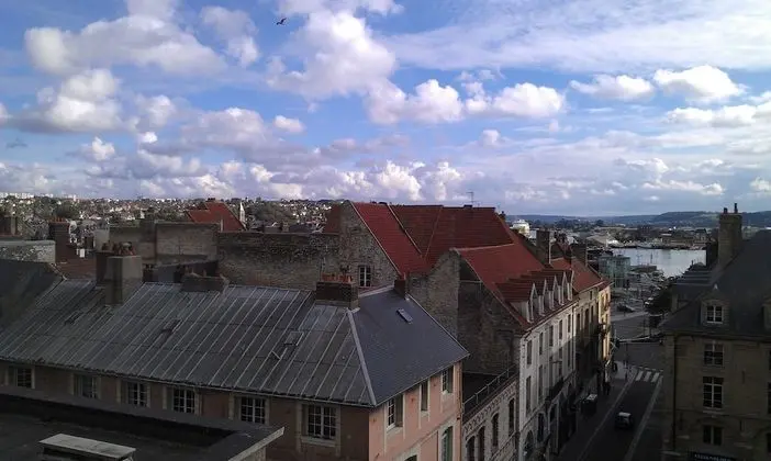 Tek Büyük Yataklı Oda, Şehir Manzaralı