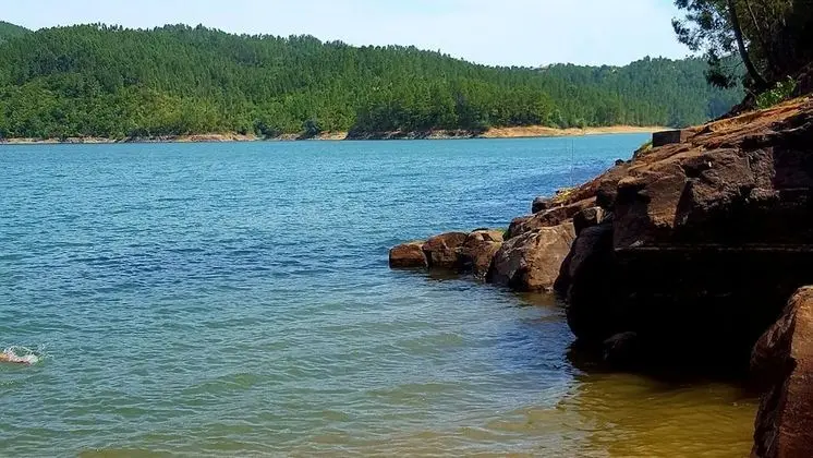 Ev, 1 Büyük (Queen) Boy Yatak