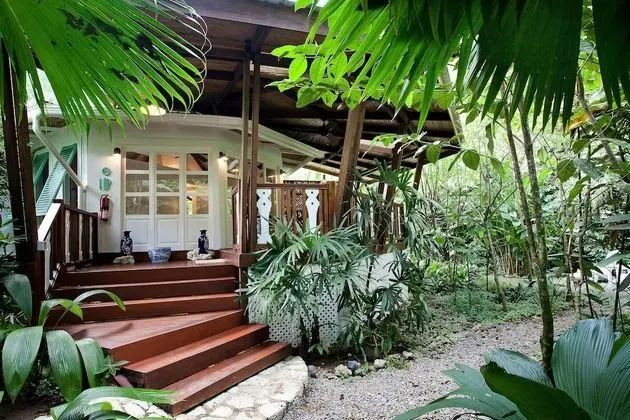 Bungalow Suite