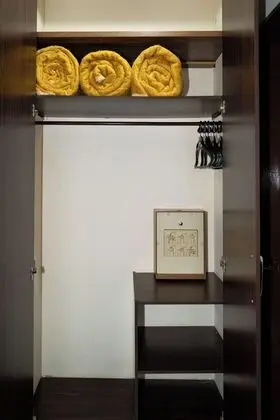 Giysi Dolabı