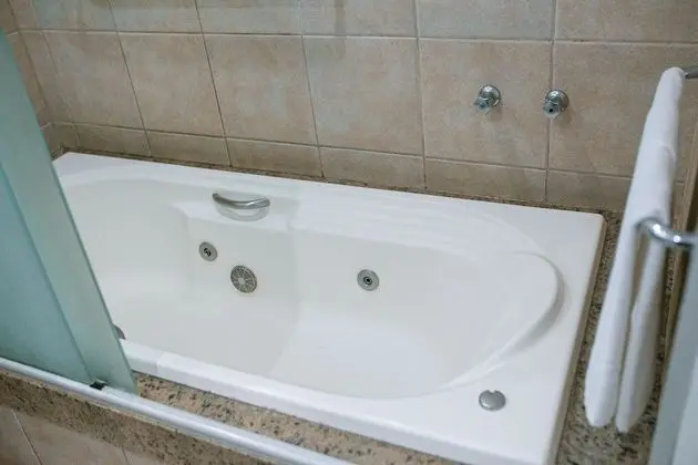 Deluxe Dağ Evi, Jakuzi