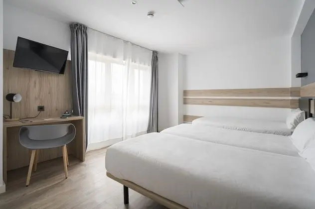 Tek Büyük Yataklı Oda (with extra bed)