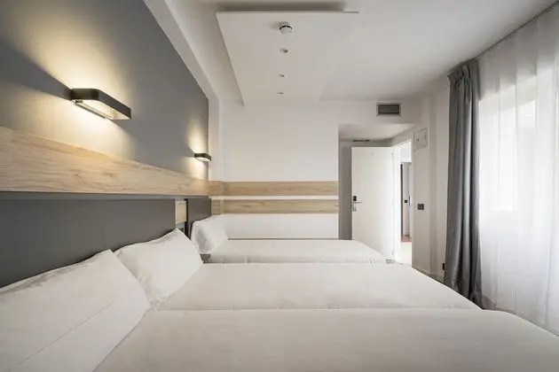 Tek Büyük Yataklı Oda (with extra bed)