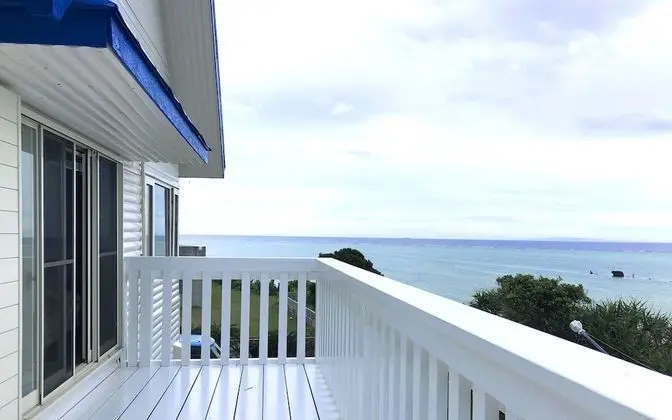 Ev (Private Vacation)