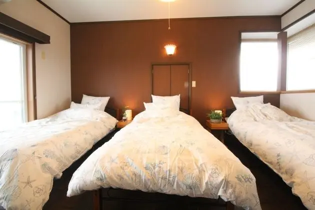 Ev (Private Vacation)