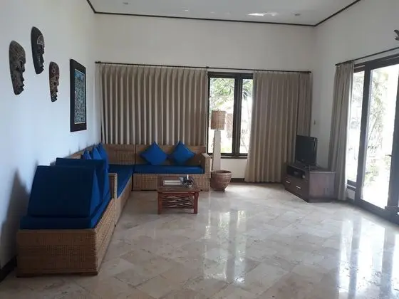 Luxury Villa, Sigara İçilmez