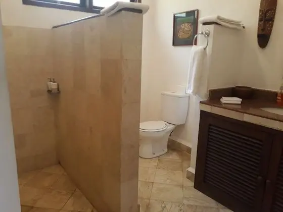 Luxury Villa, Sigara İçilmez