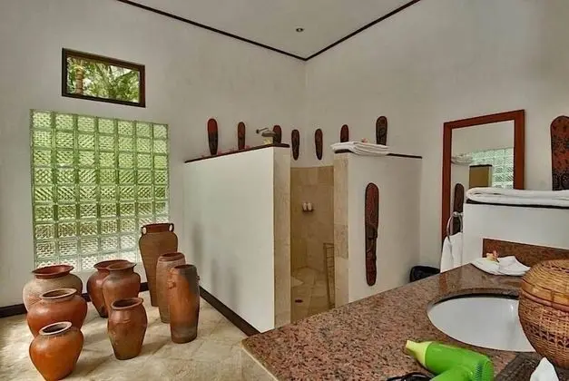 Luxury Villa, Sigara İçilmez