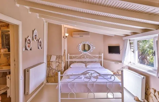 Şömineli Bungalov - Bahçe Manzaralı, Bahçe Katı