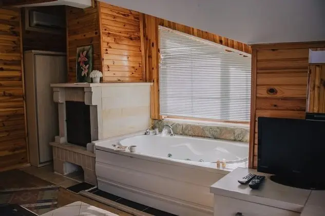 Jakuzili Junior Suite Oda
