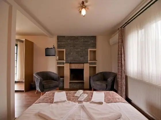 Sömineli Bungalow Bahçe Manzaralı Oda