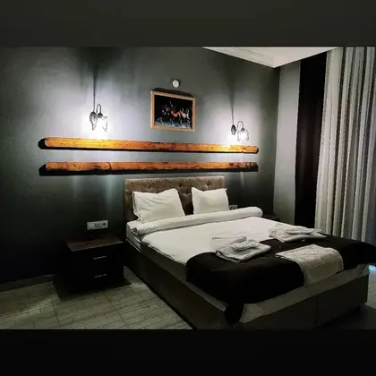 Comfort Oda Ana Bina, Orman veya Kısmi Deniz Manzaralı, Balkonlu