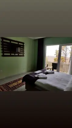 Comfort Oda Ana Bina, Orman veya Kısmi Deniz Manzaralı, Balkonlu