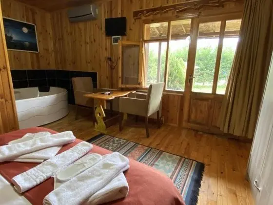 Deluxe Jakuzili Suite