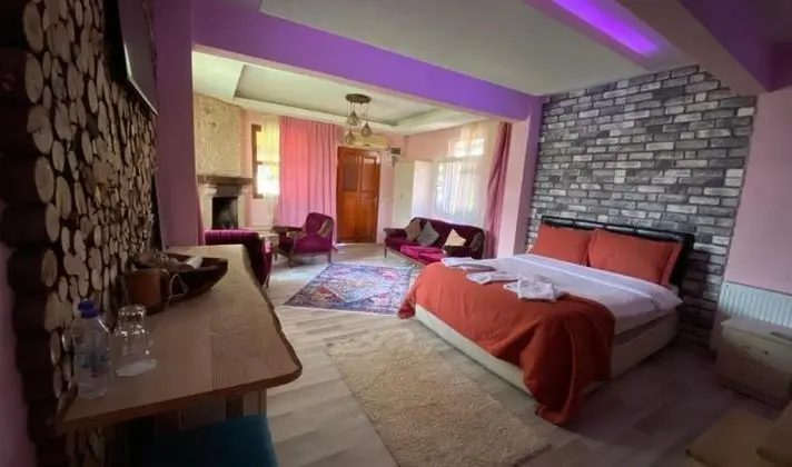 Müstakil Taş Bungalov