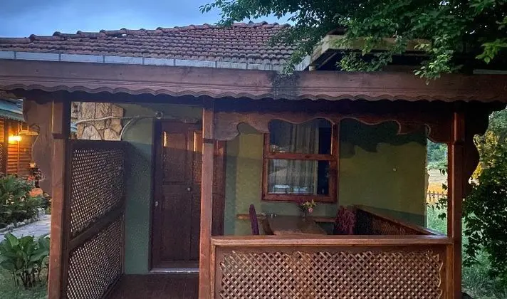 Müstakil Taş Bungalov