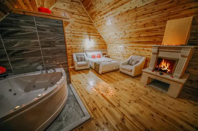 Deniz Manzaralı Jakuzili Japon Bungalow Oda