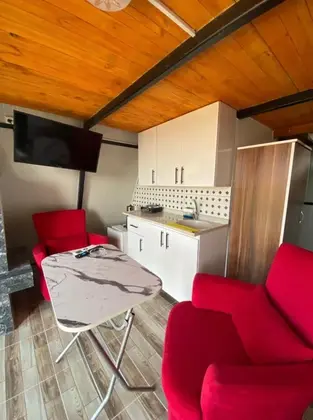 Suit Dubleks Jakuzili Üçgen Bungalow Oda