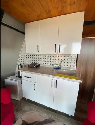 Suit Dubleks Jakuzili Üçgen Bungalow Oda