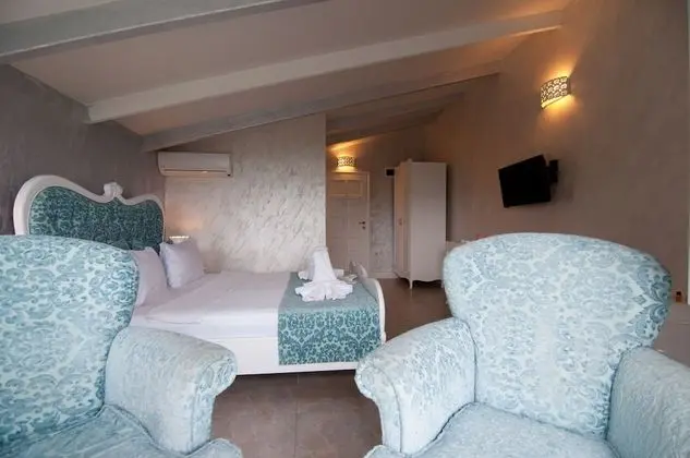 Deluxe Tek Büyük Yataklı Oda (with Whirlpool)