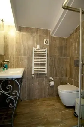 Deluxe Tek Büyük Yataklı Oda (with Whirlpool)