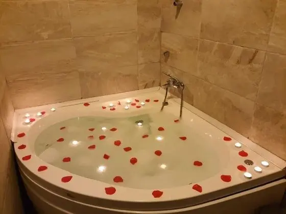 Queen Suite