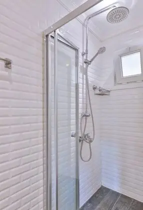 Çift Kişilik, Nehir Manzaralı, Şömineli