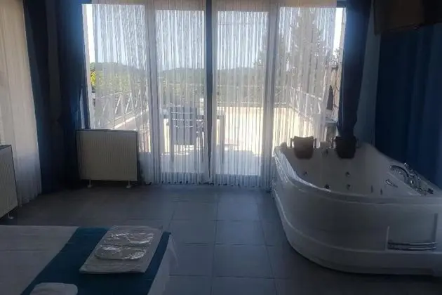 Deluxe King Suite Twin Teraslı Orman Ve Deniz Manzaralı Oda